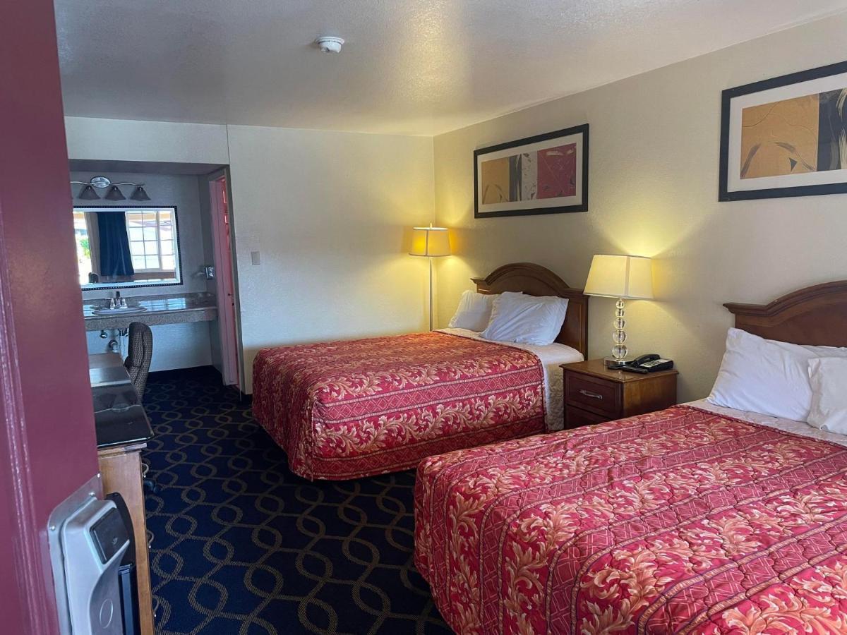 Holiday Motel Oakdale Εξωτερικό φωτογραφία