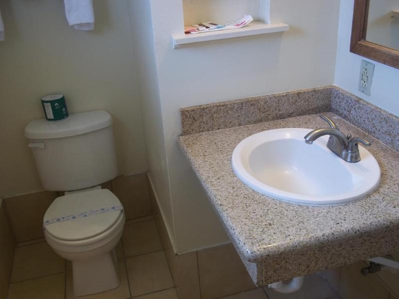Holiday Motel Oakdale Εξωτερικό φωτογραφία
