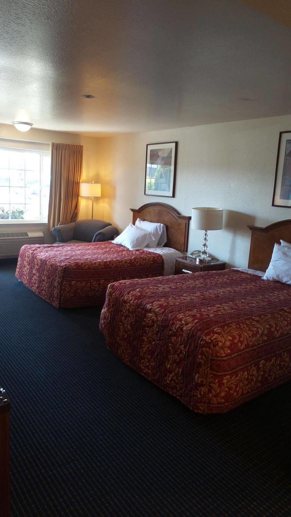 Holiday Motel Oakdale Εξωτερικό φωτογραφία