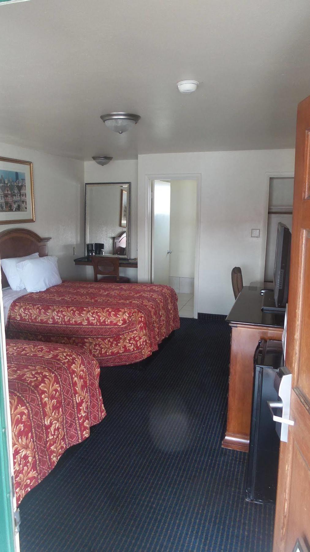 Holiday Motel Oakdale Εξωτερικό φωτογραφία
